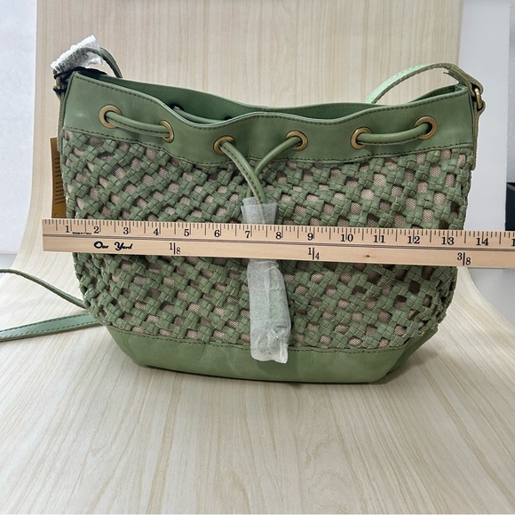 Martha Ponti Leather Woven Sage Crossbody Bucket Handbag Purse Boho - Picture 6 of 13